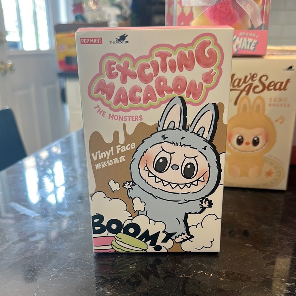 Exciting Macaron Labubu